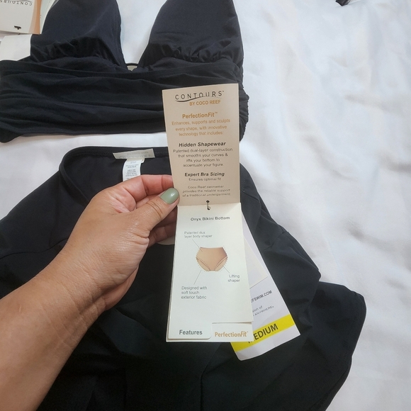 Contours By Coco Reef Black Halter Swimsuit Set Size M - Picture 11 of 13